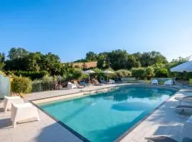 Stunning Apartment In San Giovanni With Outdoor Swimming Pool, Jacuzzi And Wifi