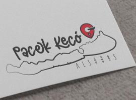 Pacek Keco, magánszállás Alsóörsön