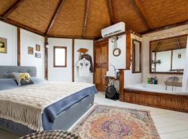 Best view Cosmic cabin In Eco village: Clil şehrinde bir otel