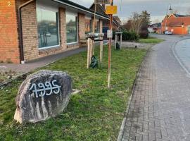 Übernachtunsmöglichkeit, hotel con estacionamiento en Hamdorf