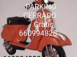 Apartamento Alcázar parking incluido VU-TERUEL-18-035, hotell sihtkohas Teruel