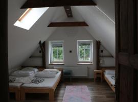 Apartmán Pod střechou - Jelení chata Skladanka, alquiler vacacional en Lučany nad Nisou