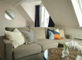 Modern and cozy apartment, hotel with parking in Oslo