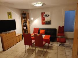 Studio in the private house, hotel sa parkingom u Ženevi