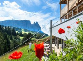 Hotel Chalet Dolomites, hotel cerca de Spitzbühl, Alpe di Siusi