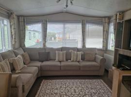 18 Rannoch, campsite sa Forfar