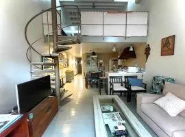 Casa familiar duplex y parking gratis