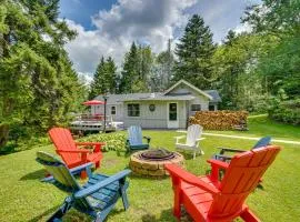 Charming Wilmington Cabin, 8 Mi to Mt Snow!