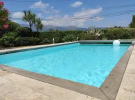 Superbe villa de charme avec piscine chauffée