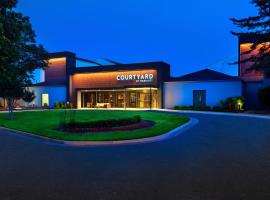 Courtyard by Marriott Dulles Airport Herndon/Reston，赫恩登華盛頓杜勒斯國際機場 - IAD附近的飯店