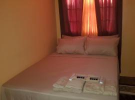 K&L Private Room Suites, hotel met parkeren in Arima