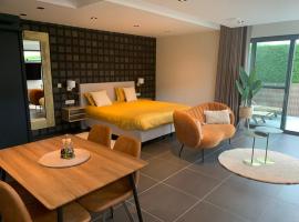 Q Guesthouse, apartemen di Herzele