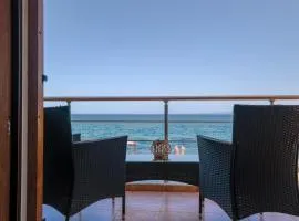 Venetico Beachfront Apartments & Suites - Sea View Studio