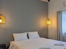 V at Panus, pet-friendly hotel in Phanat Nikhom