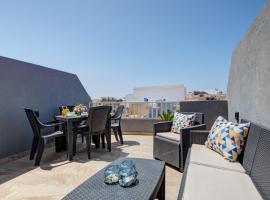 Few minutes from Valletta modern 2-bd roof top apartment, apartment in Marsa