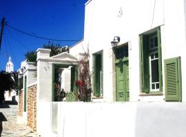 Matsas Mansions, hotel di Chora Folegandros