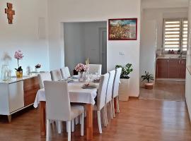 Spacious, comfortable and peaceful house, hotel i Međugorje