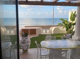 Experience Sea, holiday home in Caronia Marina
