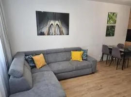 Apartament Near Sky Tower Free Parking for 2 cars