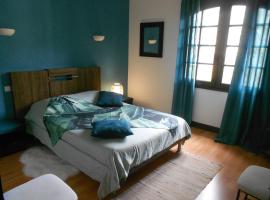 Bienvenue !, δωμάτιο σε οικογενειακή κατοικία σε Moissac