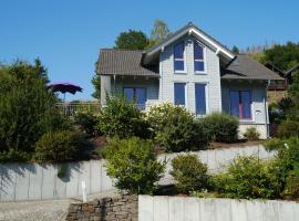 Eifel-Ferienhaus Lavendel, cottage sa Simmerath