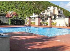 Casa Viola with shared pool sea view - Happy Rentals, hotel with pools in Varazze