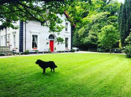 Fountain Hill House, holiday home in Derry Londonderry