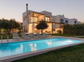 Villa Santa Maria with private pool and sea view, familiehotel i Afantou