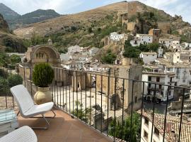 Alojamientos Peña del Rey, Hotel mit Whirlpools in Cazorla