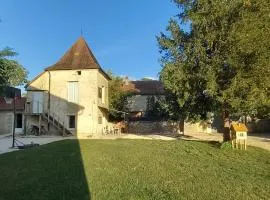 Suite privée indépendant dans ancien pigeonniet