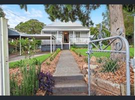 Belle Vue Cottage - East Toowoomba, hôtel avec parking à Toowoomba