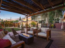 Relax in a Gorgeous 6 Person Quaint Home, villa à San José