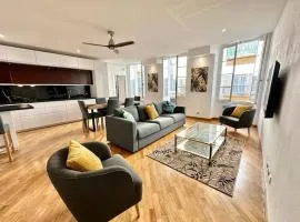 Downtown modern luxury condo - 3 Bedrooms 3 Baths