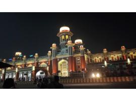 Lucknow Home Stay, Lucknow, allotjament vacacional a Lucknow