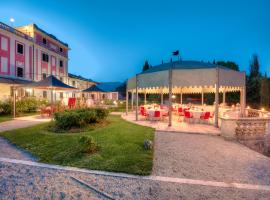 Park Hotel Villa Potenziani: Rieti'de bir otel