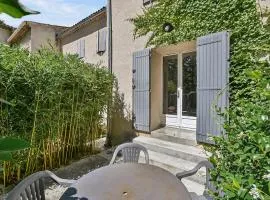 Gorgeous Home In Monteux With Wifi