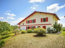 Amazing Apartment In Saint Jean De Luz