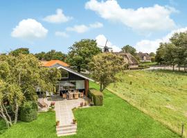 Nice Home In Hjer With House A Panoramic View, villa en Højer