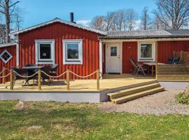 Gorgeous Home In Lnashult With Wifi – obiekty na wynajem sezonowy w mieście Kalvsvik