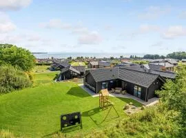 Gorgeous Home In Sjølund With Kitchen