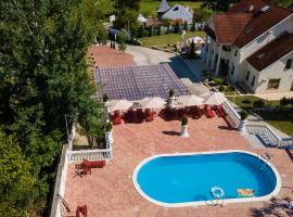 Virginia Gardens, готель у місті Беїле-Говора