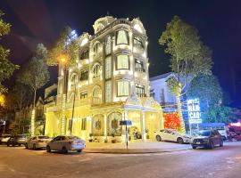 Hân Cao Hotel, budgethotel i Ấp Bình Thương