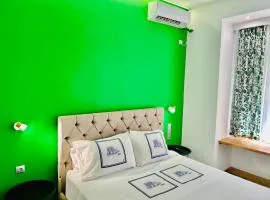 CASA VERDE di Giorgio 10 mins walk from Piraeus port