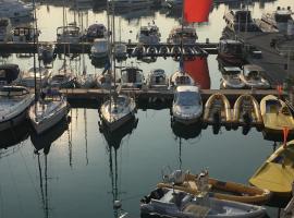 Boutique Apartment Hirondelle Port Frejus