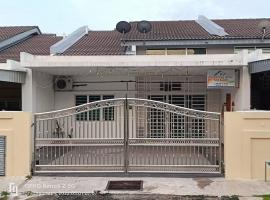 Nurkasih Homestay Jerantut, hotel dengan parkir di Jerantut