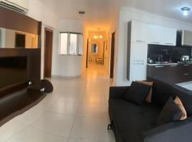 St Pauls Bay Luxury 2 bedroom Apartment Blue Water Suite Flat 36, hotel di lusso a San Pawl il-Baħar