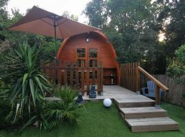 Ma cabane au fond du jardin, chalet i Porto-Vecchio