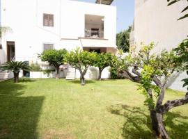 Casa Lisa a due passi dal mare con ampio giardino, hotel en San Vito lo Capo