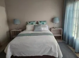 Guesthouse 71 Sunny Guest Room