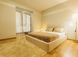 Atlant luxury Big Family Apart on Golovna навпроти ТЦ ДЕПОТ та АТБ, nastanitev z opremo za kuhanje v mestu Chernivtsi